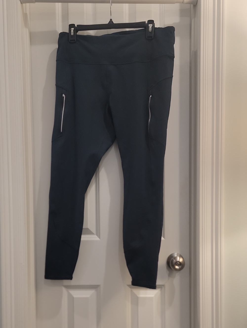 Athleta Women's Active Leggings with Side Zip Pockets